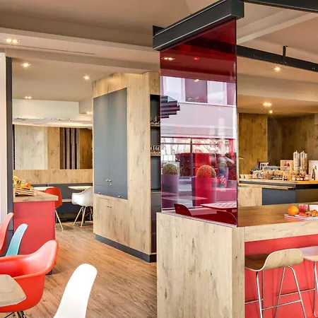 Hotel Ibis Ferrand Montferrand 3*