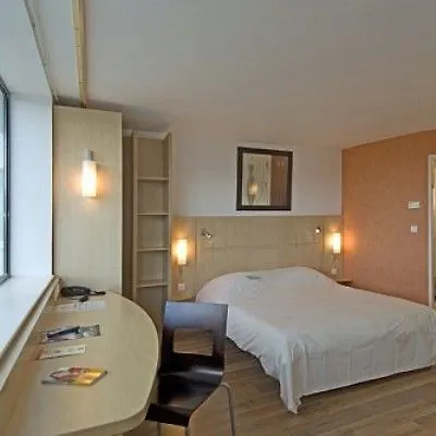 Ibis Ferrand Montferrand ホテル 3*